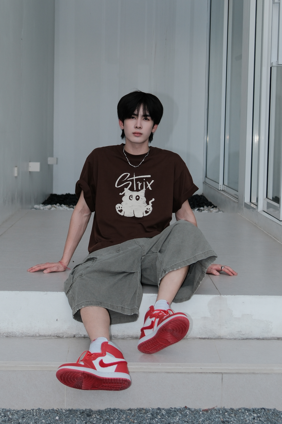 MIDNIGHT CAT T-SHIRT