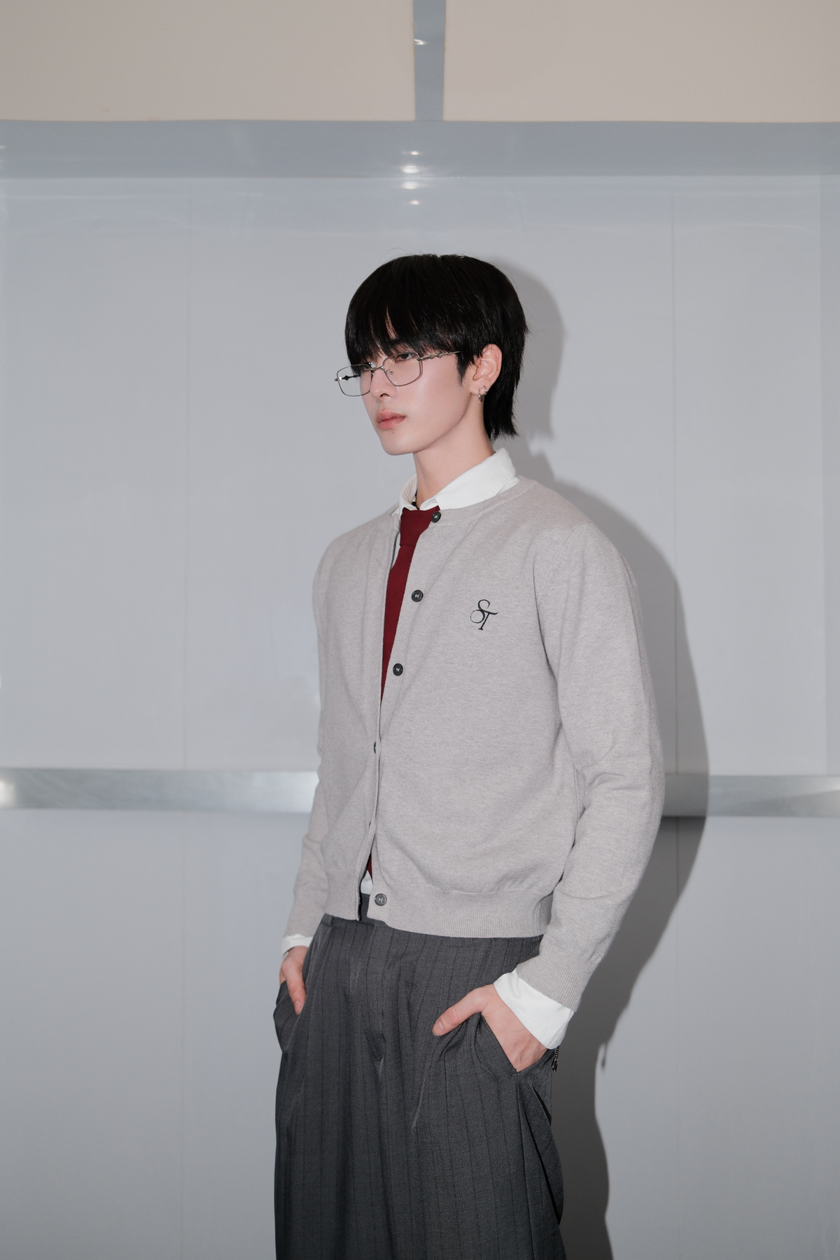 TROUBLE COLORS KNIT - GREY