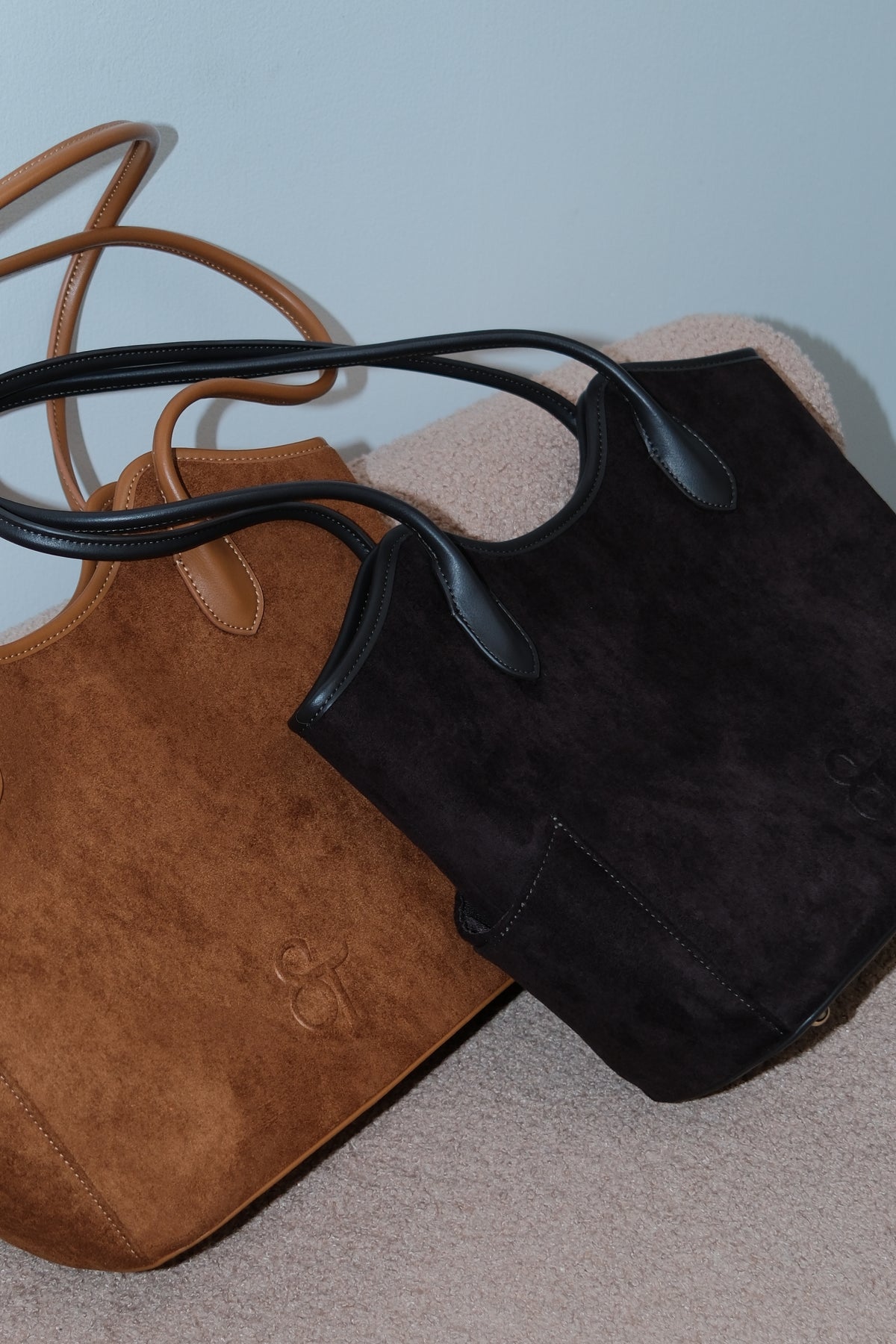 MIDNIGHT TROUBLE BAG